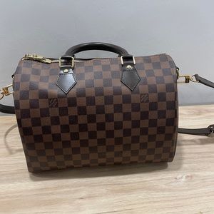 Louis Vuitton Speedy 30 Damier Ebene - Monogrammed with a “W”